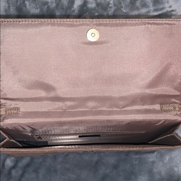 H&M tan and green stripe purse - Picture 4 of 5